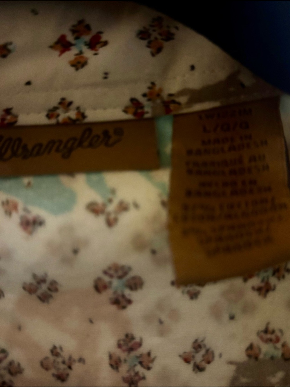 Women’s Wrangler Cream Western Button-Down with Multi-Color Rodeo Print - Picture 7 of 7